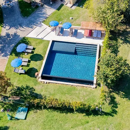 Vakantiehuis Amazing In With Outdoor Swimming Pool *